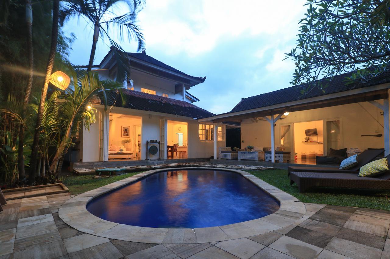 Villa Amalfi Seminyak  Ngoại thất bức ảnh